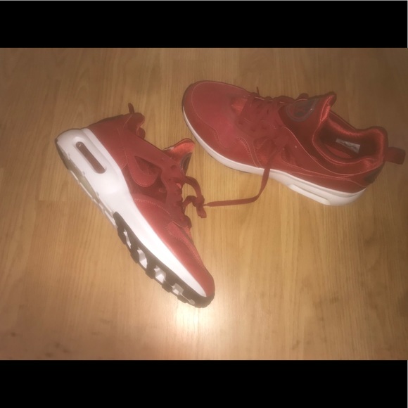 Men’s and women’s shoes all sizes - Picture 5 of 12